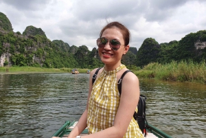 Ninh Binh: Hoa Lu, Mua Cave, and Trang An Tour and Boat Ride