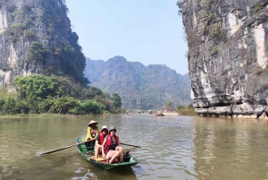Ninh Binh saindo de Hanói via Vila do Incenso Pequeno grupo de 9 pessoas