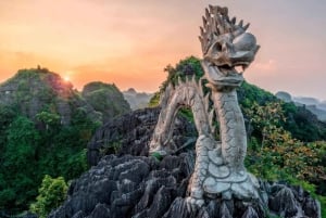 Hanoi: Guidet heldagstur med guide til Hoa Lu, Trang An og Mua-grotten
