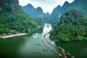 Hanoi: całodniowa wycieczka z przewodnikiem po Hoa Lu, Trang An i jaskini Mua