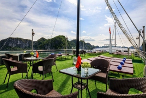 Ninh Binh: Lan Ha Bay cozy cruises- bike tour, kayak, meals