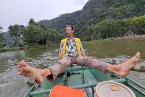 Ninh Binh Jeep Tours fra Hanoi: Jeep + båt + dagligliv