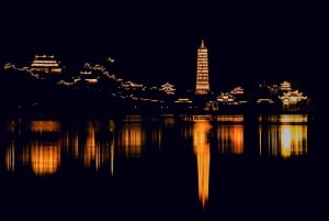 Vita notturna e cibo a Ninh Binh: tempio di Bai Dinh, passeggiata a Hoa Lu