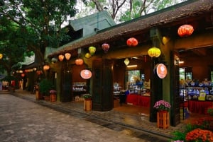 Vita notturna e cibo a Ninh Binh: tempio di Bai Dinh, passeggiata a Hoa Lu