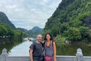 Ninh Binh: Tam Coc Boat Ride, Countryside Bike & Embroidery