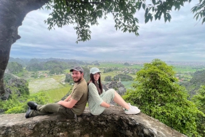 Ninh Binh Tour: Heldagstur til Hoa Lu og Tam Coc bådtur