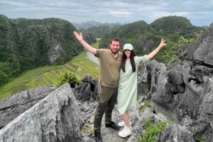 Excursión a Ninh Binh: Tour en barco de un día por Hoa Lu y Tam Coc