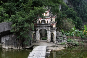 Ninh Binh turné: Dagsutflykt till Hoa Lu och Tam Coc båttur