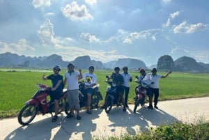 Ninh Binh: Bootsfahrt in Trang An, Bich Dong & Mua-Höhle bei Sonnenuntergang