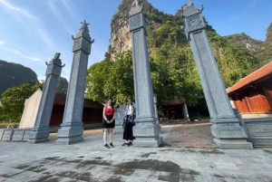 Ninh Binh: Trang An Boat Ride, Bich Dong & Mua Cave Sunset