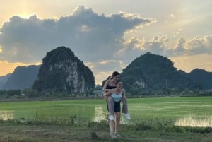 Ninh Binh: Trang An Boat Ride, Bich Dong & Mua Cave Sunset