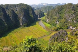 Ninh Binh: Trang Anin venematka, Hoa Lu ja Mua-luolan auringonlasku