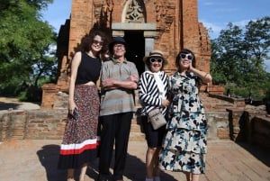 Ninh Thuan: Vinh Hy Bay and Craft Village 3-day Tour