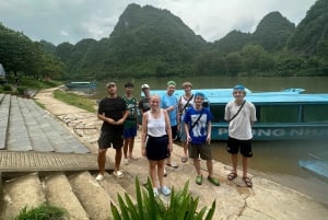 Paradise Cave & Phong Nha -luola Päivittäinen kiertoajelu Dong Hoiista