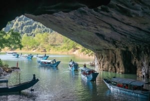 Aventura de um dia inteiro na Gruta do Paraíso e na Gruta de Phong Nha