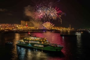 Фукуок: Ночная вечеринка и фейерверк на борту Nautilus Cruise