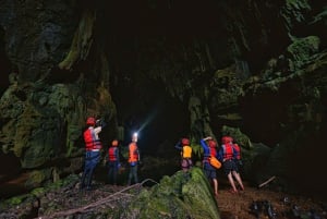 Phong Nha: Excursión de 2 días a la Cueva Oscura del Valle Abandonado y a la Cueva E