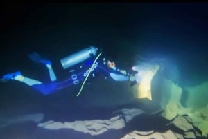 Phong Nha: Excursión de 2 días a la Cueva Oscura del Valle Abandonado y a la Cueva E
