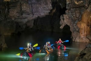Spedizione alla grotta di Phong Nha 4,5 km in kayak