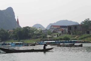 Phong Nha: Pimeän luolan retki