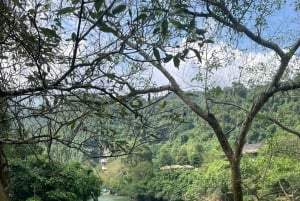 Phong Nha: Höhlenerkundung und Zipline in der Dunklen Höhle
