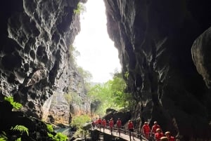 Phong Nha: Höhlenerkundung und Zipline in der Dunklen Höhle