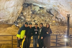 Phong Nha Höhle & Paradies Höhle: Geführte Tour Boot & Erkundung