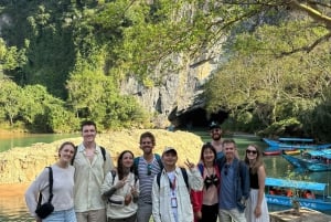 Phong Nha Höhle & Paradies Höhle: Geführte Tour Boot & Erkundung