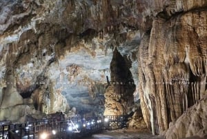 Phong Nha Höhle & Paradies Höhle: Geführte Tour Boot & Erkundung