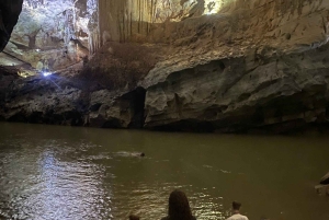 Phong Nha: Paddla kajak 4 500 m i Phong Nha-grottan