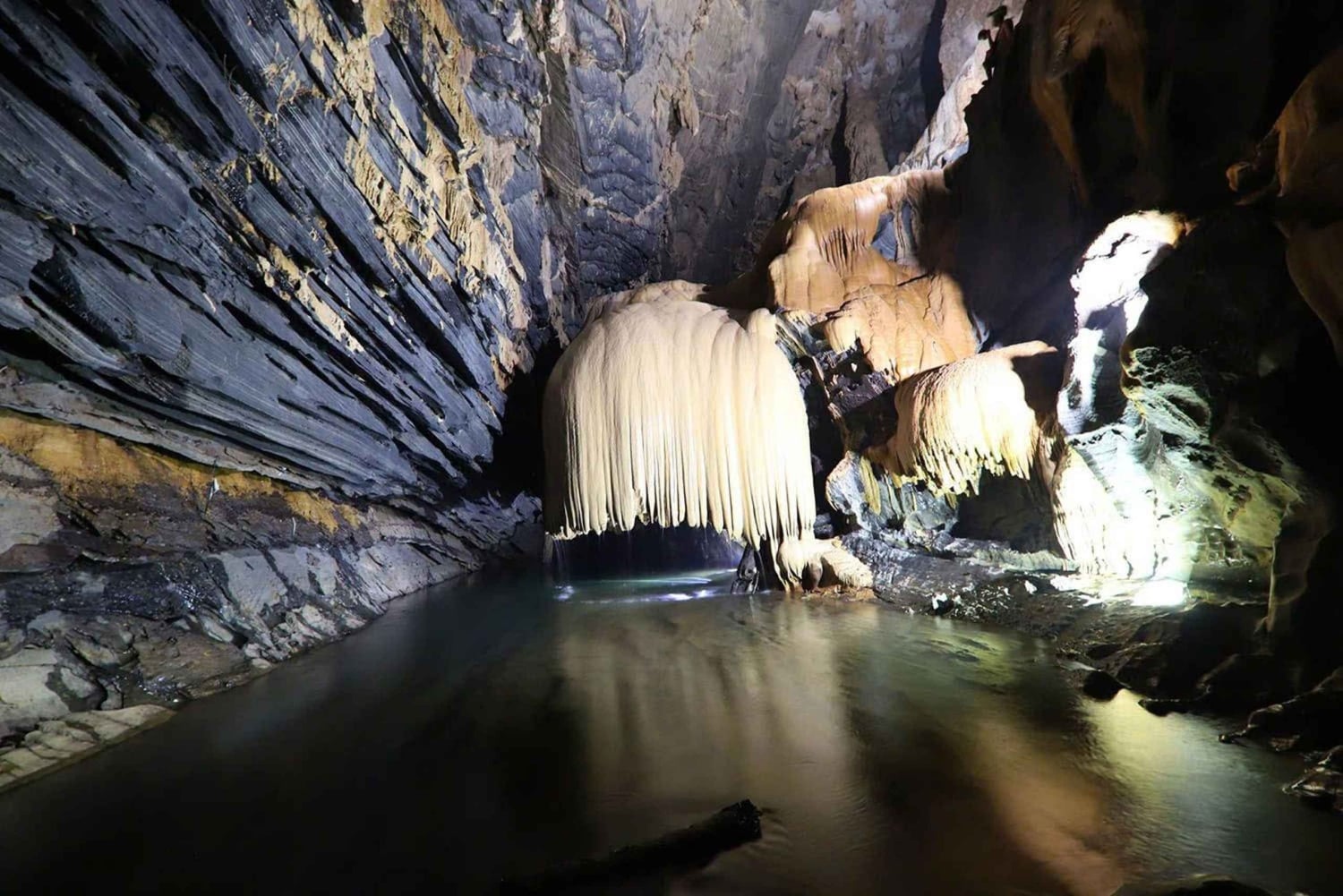 Phong Nha: Phong Nha and Paradise Cave Day Trip