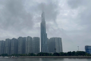 フーミー港発ホーチミン市岸壁観光ツアー