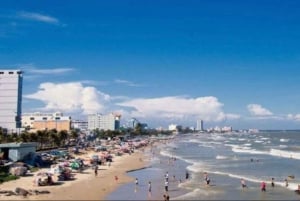 Puerto de Phu My: Tour privado a la playa de Vung Tau - Estatuas de Buda