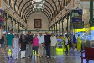 Landutflykt till Saigon City Cu Chi-tunnlarna från Phu My hamn