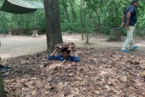 Landutflykt till Saigon City Cu Chi-tunnlarna från Phu My hamn