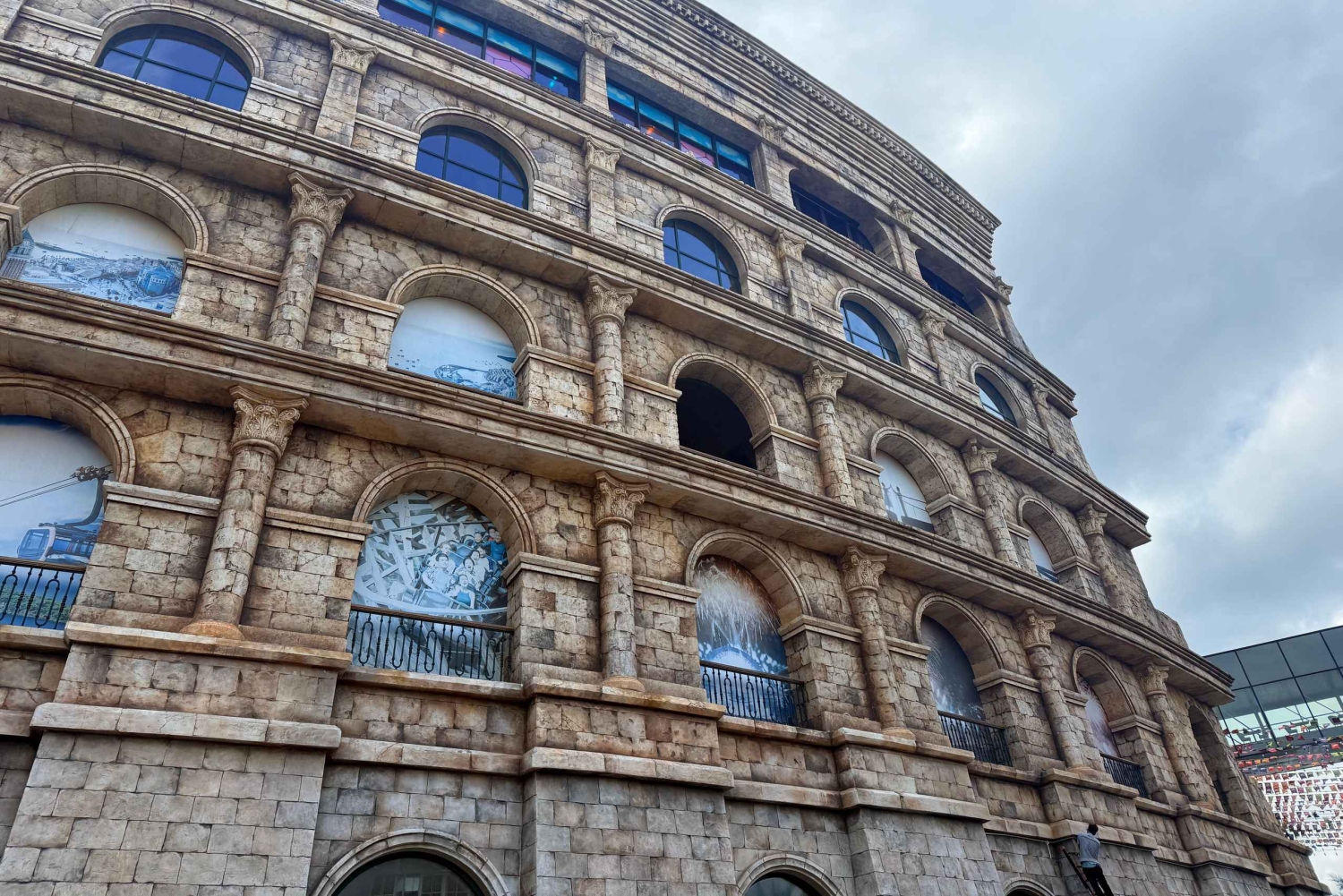 Tour privado de comida callejera y baile en un bar en la isla de Phu Quoc