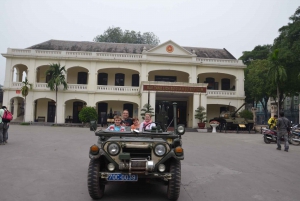 Private 4-Hour Jeep Tour: Hoa Lo Prison & The Downed B-52
