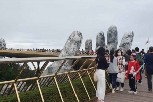 Private Car To Golden Bridge and Back from Da nang/Hoi An