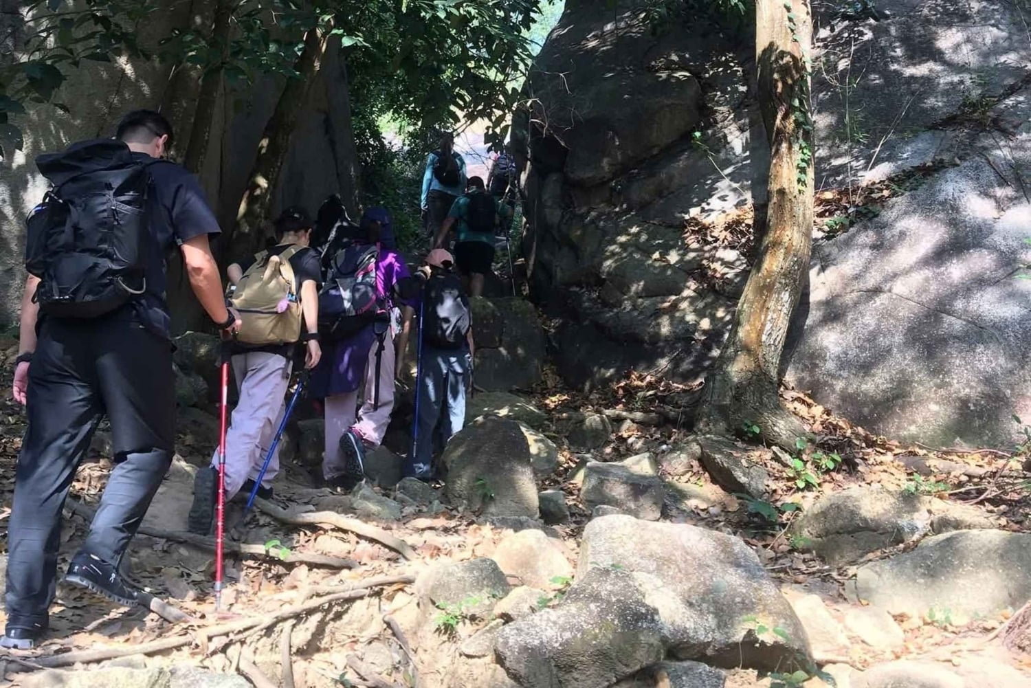 Excursión privada a Ho Chi Minh: ruta por Chua Chan