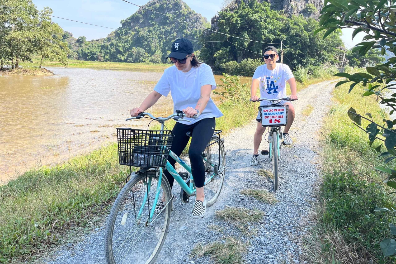 Tour privado de 1 día a Ninh Binh en coche (nueva actividad)