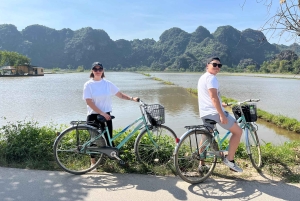 Tour privado de 1 día a Ninh Binh en coche (nueva actividad)