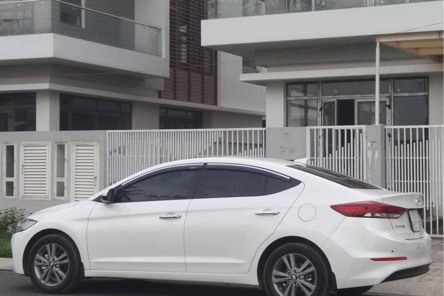 Privat taxi: Cat Ba til Hai Phong/Cat Bi lufthavn (HPH)