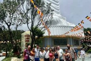Hoi An : Visite privée des montagnes de marbre et des collines de Ba Na
