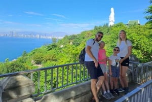 Visite privée des montagnes de marbre, des grottes et de Lady Buddha