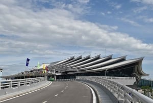 Flughafen Hue: Privater Transfer zum/vom Stadtzentrum von Hue