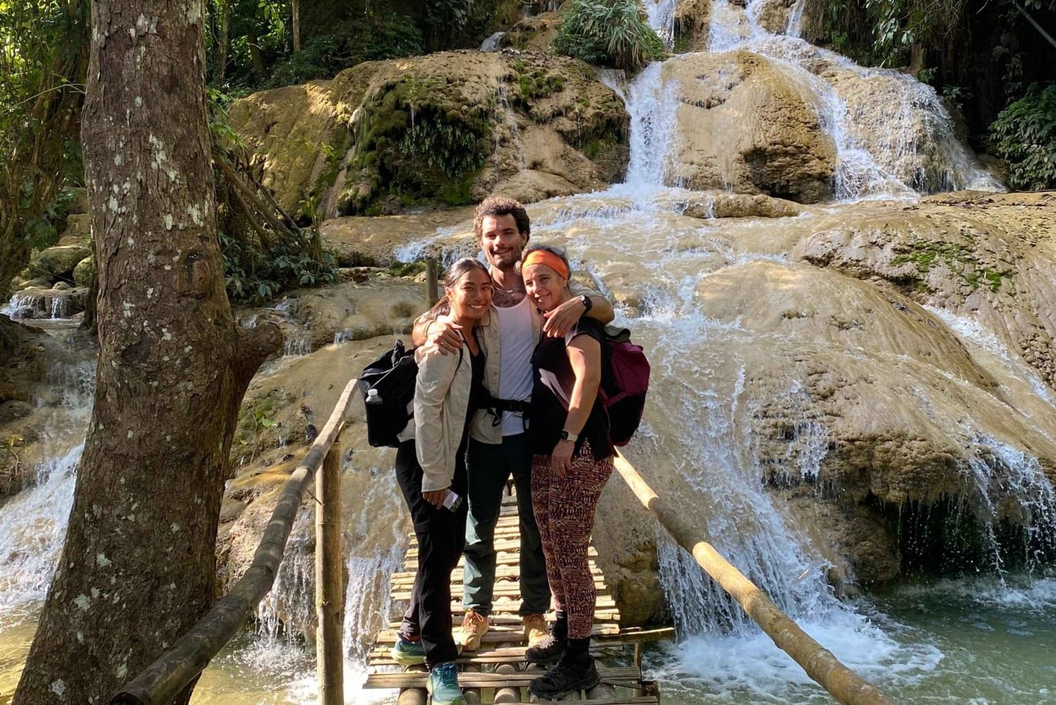 Pu Luong: Koko päivän moottoripyöräretki vesiputouksella ja lounaalla