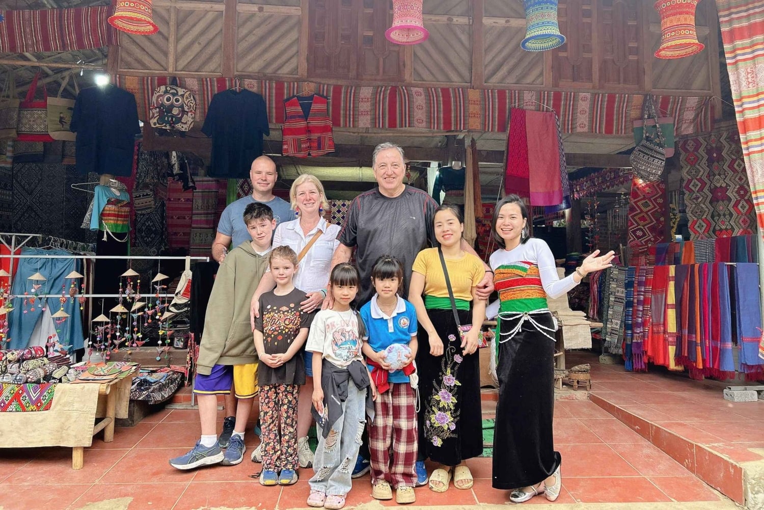 Réserve naturelle de Pu Luong, village de randonnée, visite d'une maison locale