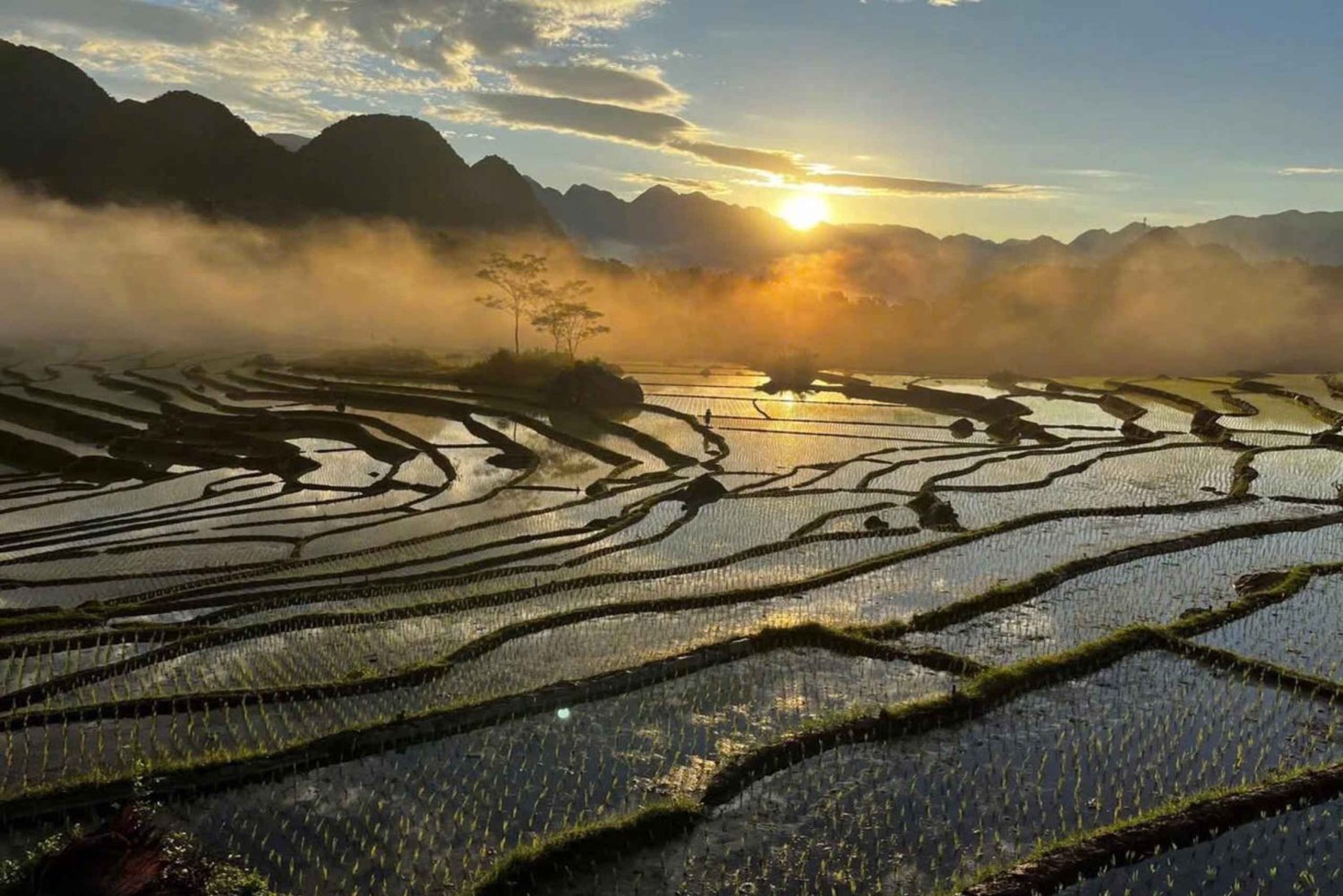 Excursion en moto au coucher du soleil à Pu Luong : village de Don et cascade de Hieu