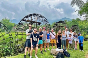 Pu Luong : village de randonnée, tissage de soie et ruisseau de Cham
