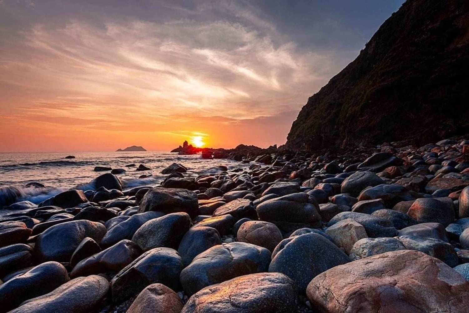 Quy Nhon: Phu Yen -päiväkierros lounaalla ja oppaalla